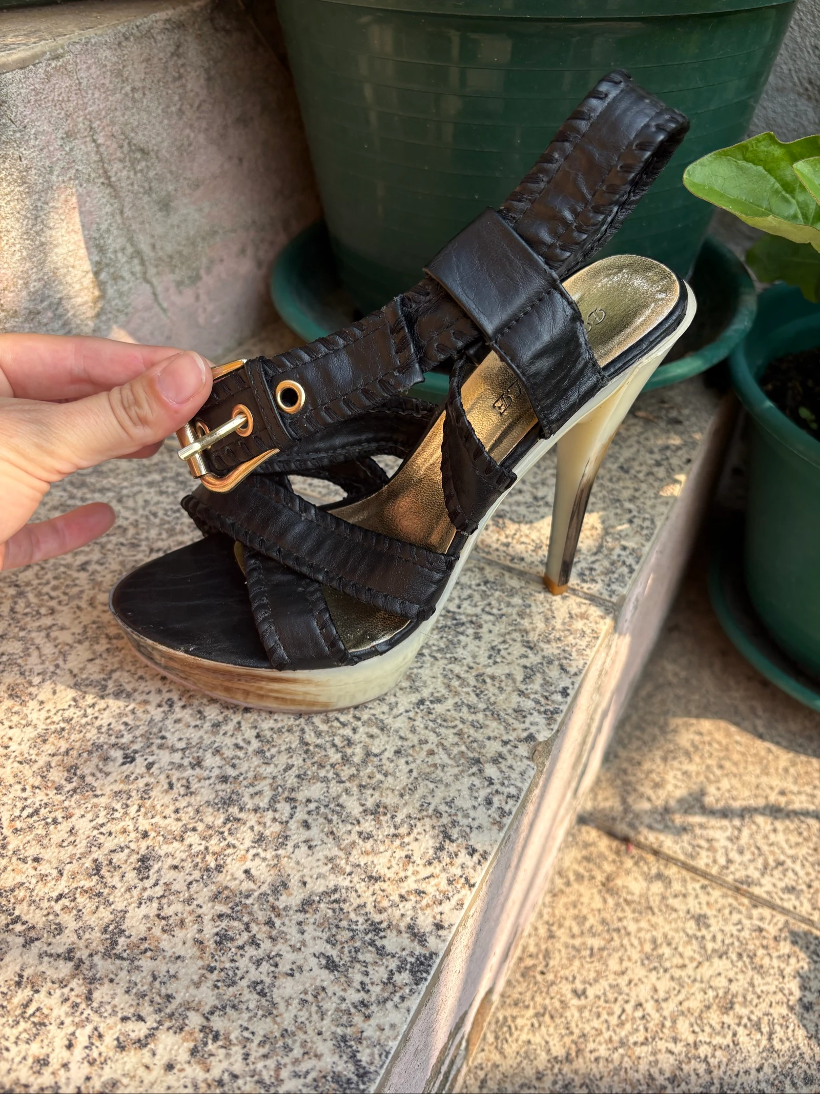 Sandália salto nova  – photo 2